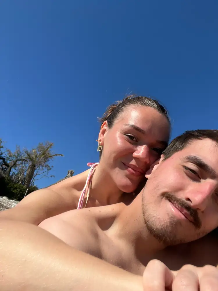 Juntos bajo el sol en Hvar, Croacia