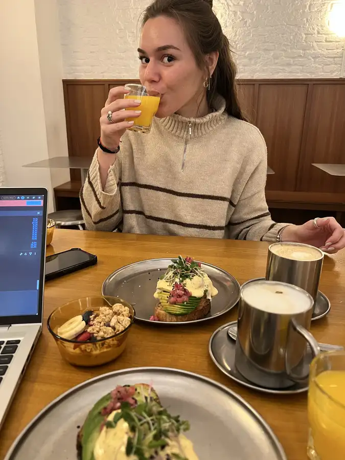 Desayunando juntos en Madrid